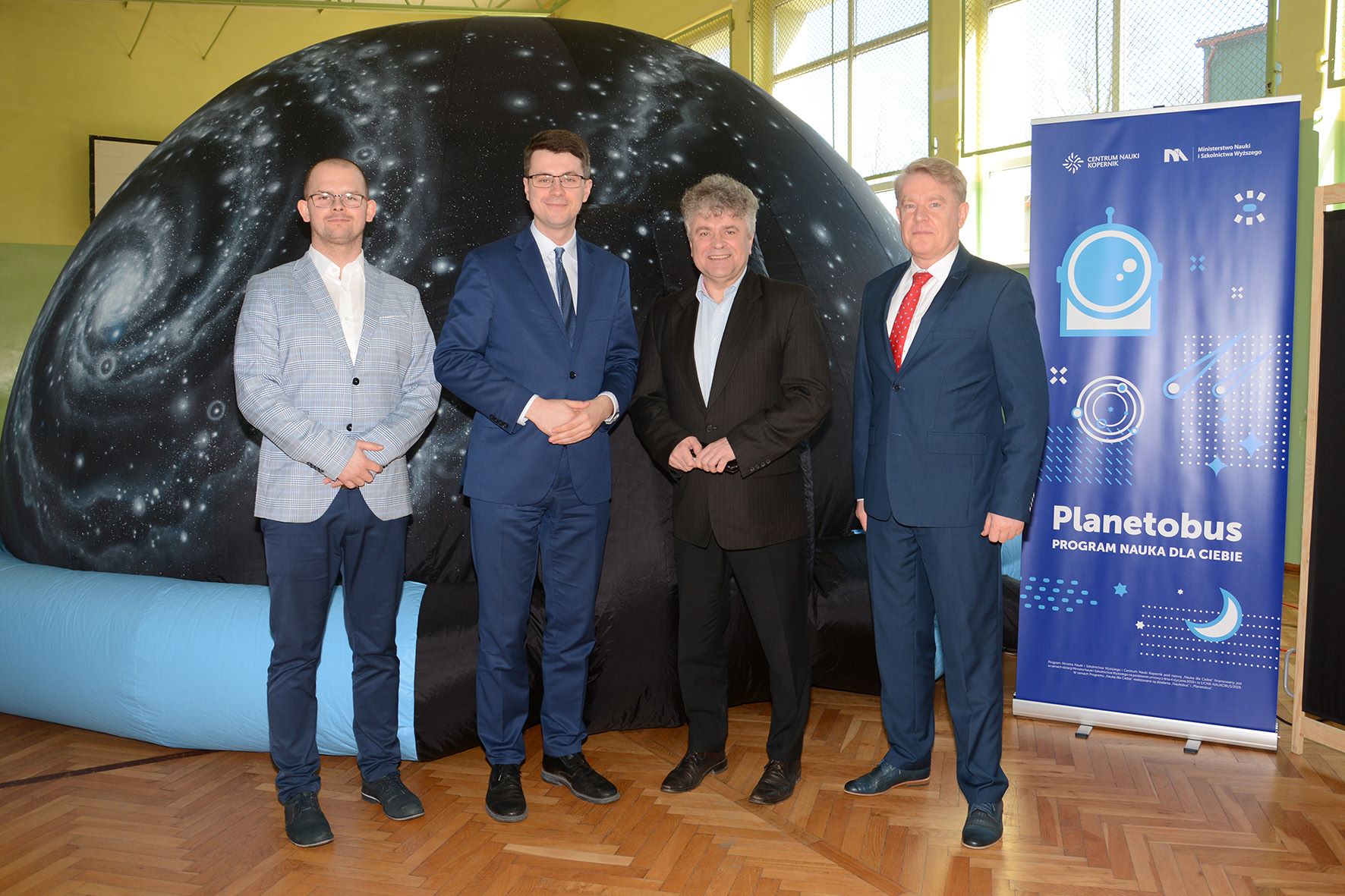 Planetobus, czyli mobilne planetarium odwiedziło Szkołę Podstawową nr 5 w Lęborku