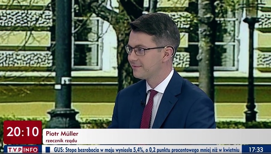Rzecznik rządu Piotr Müller był gościem programu "O co chodzi?" na antenie tvp.info