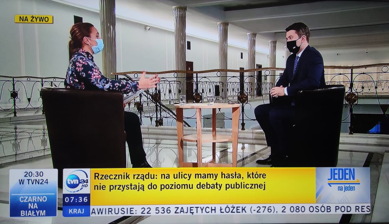 Piotr Müller gościem programu „Jeden na jeden” w TVN24