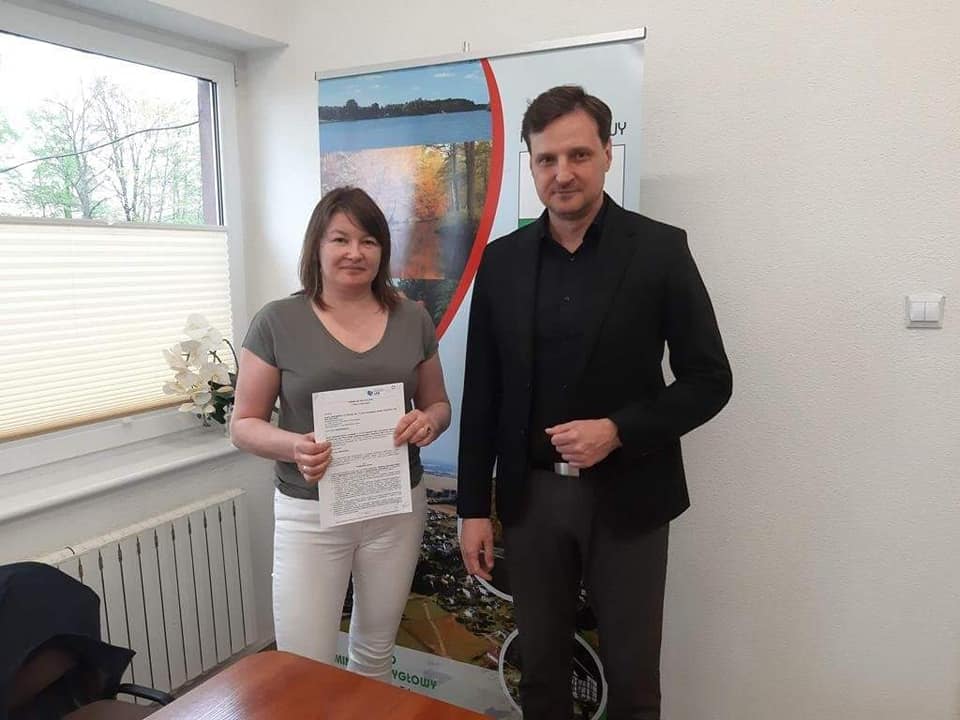 Umowa na realizację budowy gminnego żłobka w Kołczygłowach podpisana